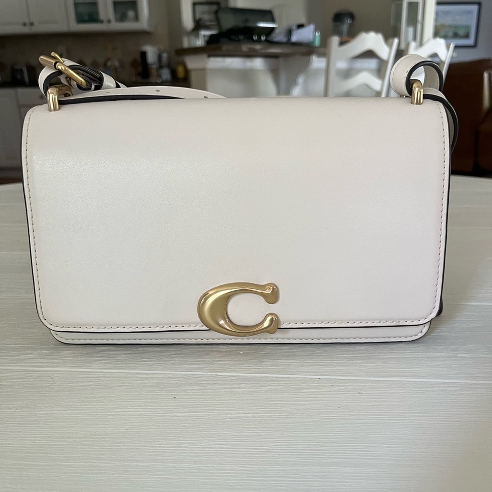 COACH Bandit Shoulder Bag Chalk